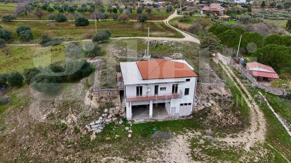 casa indipendente in vendita a Nissoria