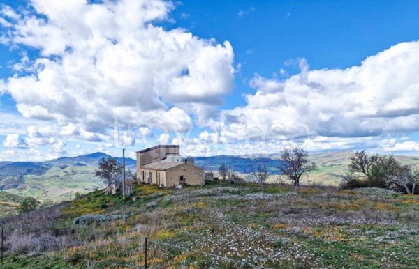 casa indipendente in vendita a Nissoria