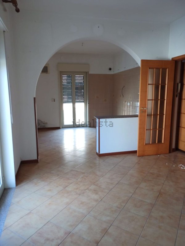 appartamento in vendita a Piazza Armerina in zona Azzolina