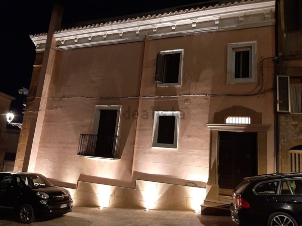 casa indipendente in vendita a Piazza Armerina