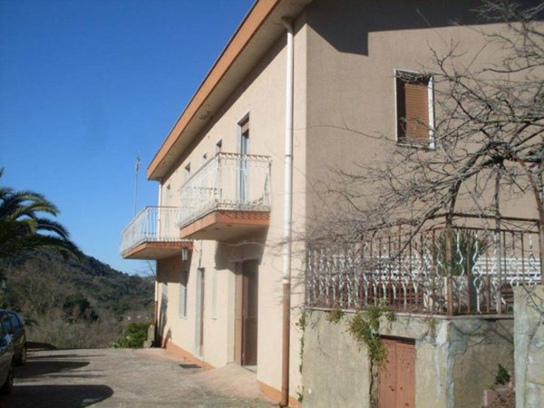 casa indipendente in vendita a Piazza Armerina