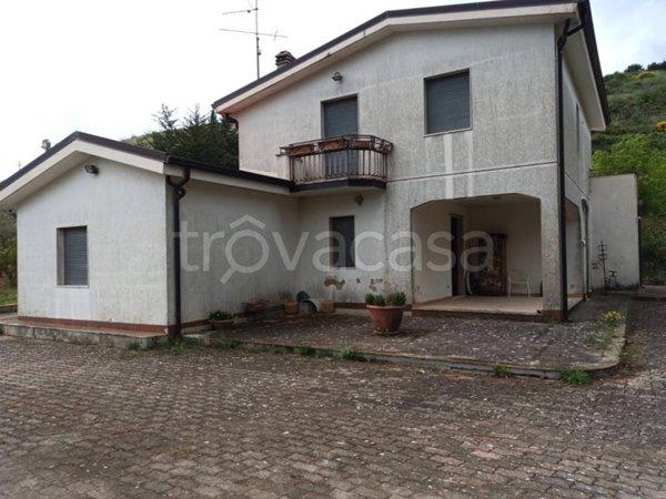 casa indipendente in vendita a Piazza Armerina