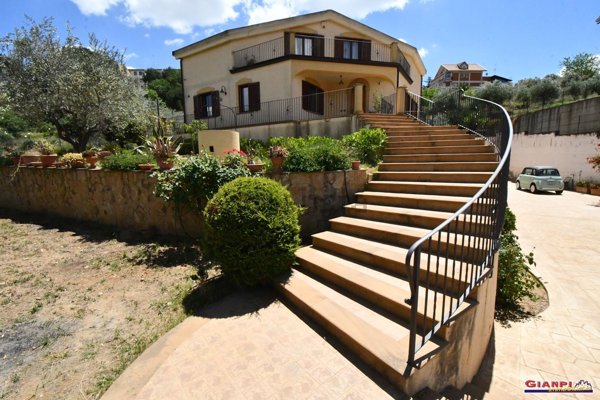 casa indipendente in vendita a Piazza Armerina