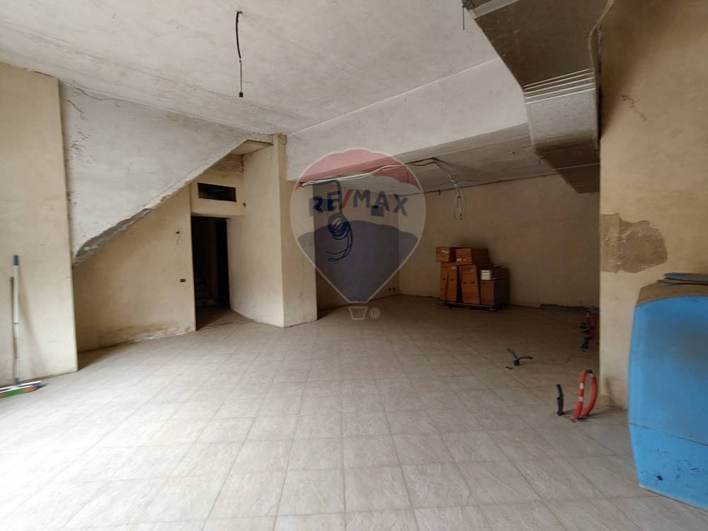 locale commerciale in vendita a Piazza Armerina