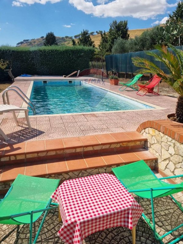 casa indipendente in vendita a Piazza Armerina