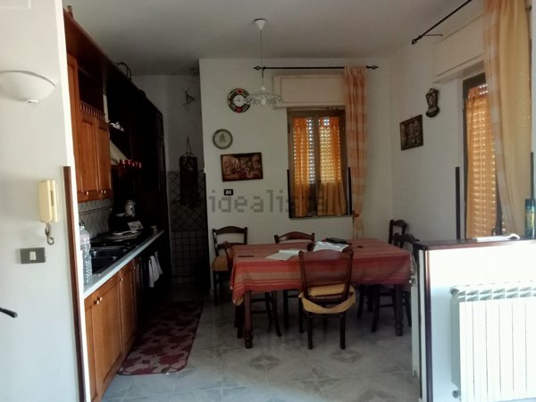 esavano in vendita a Piazza Armerina