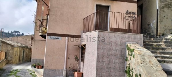 casa indipendente in vendita a Piazza Armerina