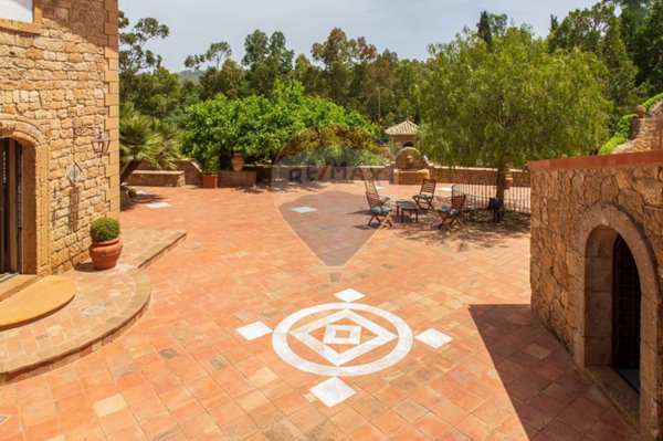 casa indipendente in vendita a Piazza Armerina