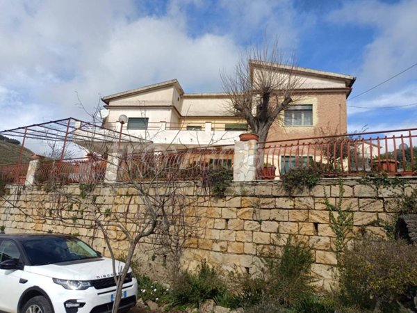 casa indipendente in vendita a Piazza Armerina