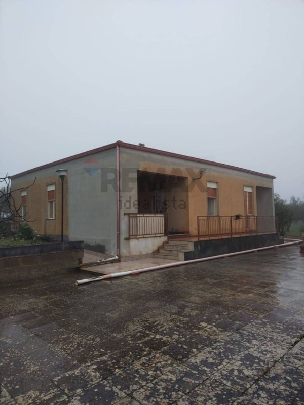 casa indipendente in vendita a Piazza Armerina