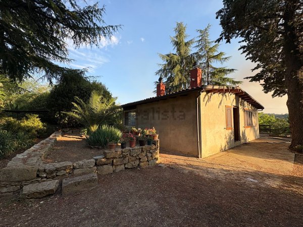 casa indipendente in vendita a Piazza Armerina