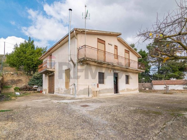 casa indipendente in vendita a Piazza Armerina