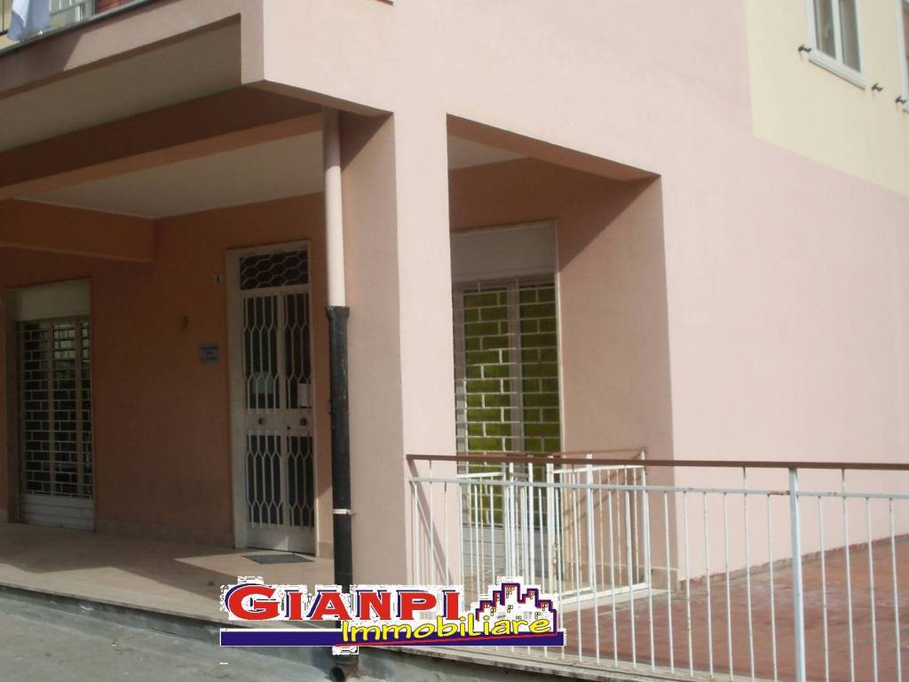 negozio in vendita a Piazza Armerina