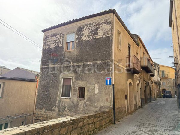 casa indipendente in vendita a Piazza Armerina in zona Azzolina