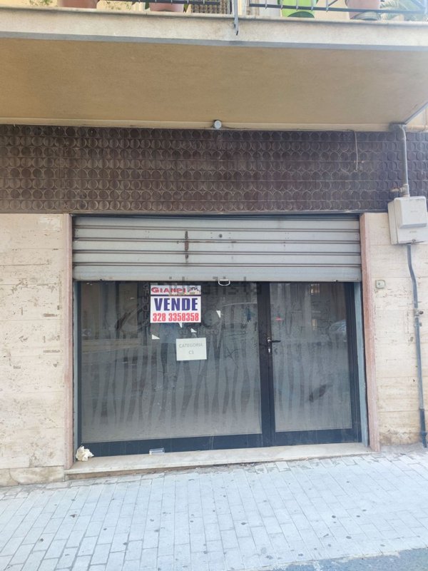 locale commerciale in vendita a Piazza Armerina