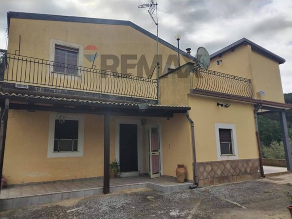 casa indipendente in vendita a Piazza Armerina
