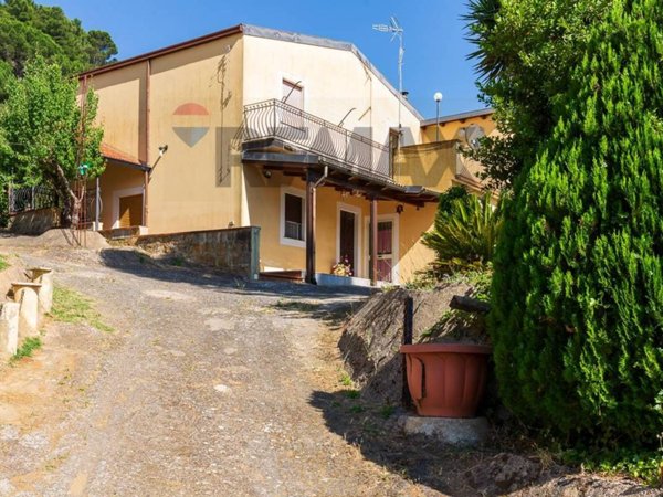 casa indipendente in vendita a Piazza Armerina in zona Grottacalda