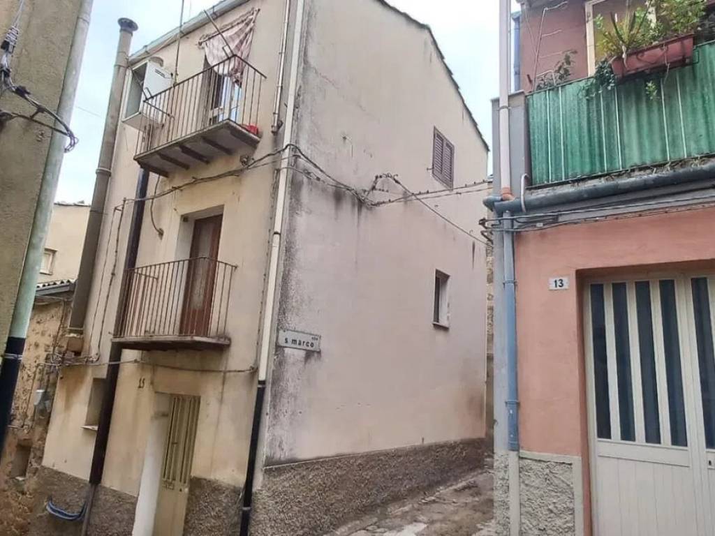 casa indipendente in vendita a Piazza Armerina