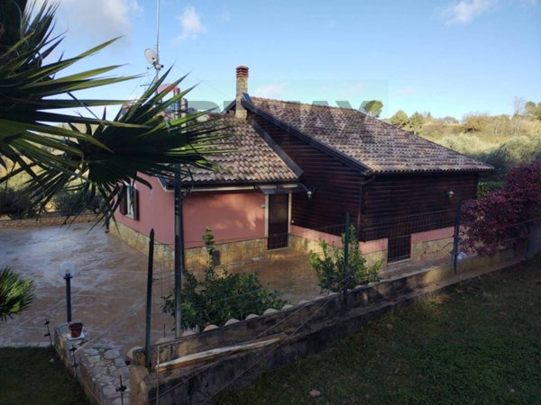 casa indipendente in vendita a Piazza Armerina