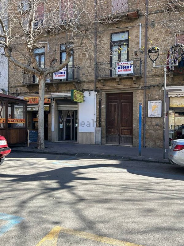 appartamento in vendita a Piazza Armerina in zona Azzolina