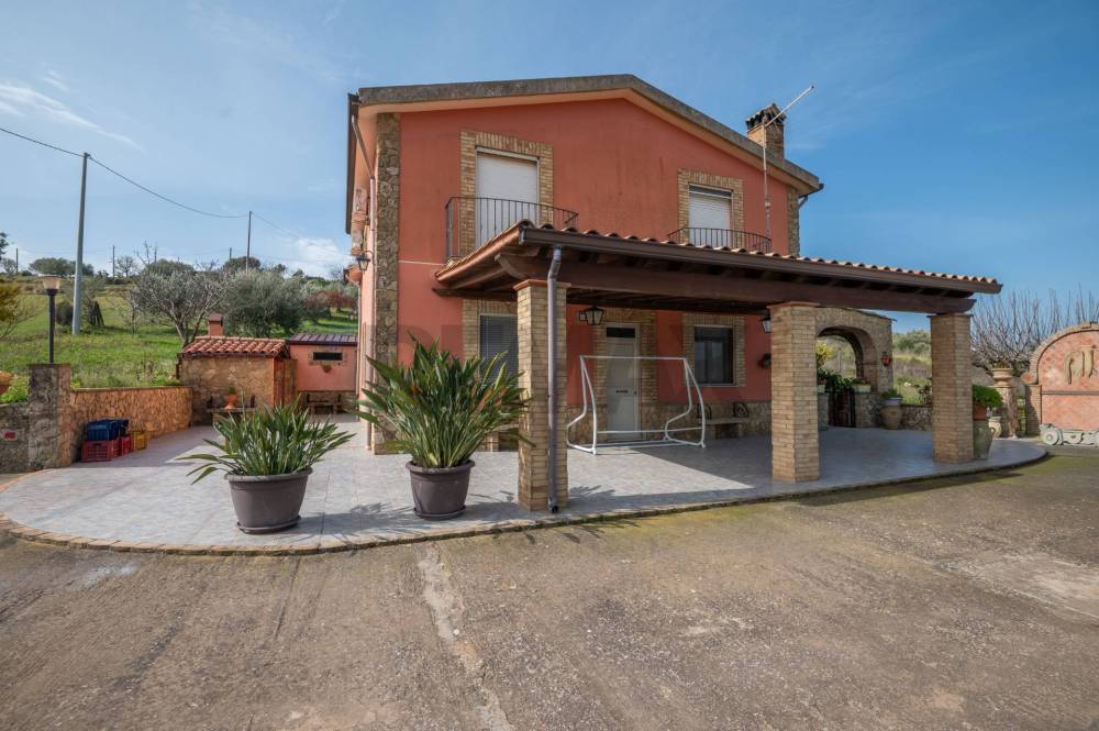 casa indipendente in vendita a Piazza Armerina in zona Grottacalda