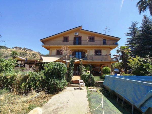 casa indipendente in vendita a Piazza Armerina