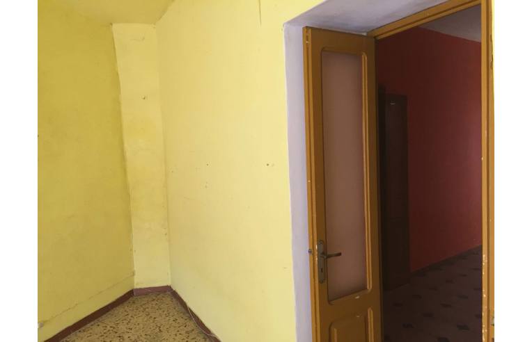 appartamento in vendita a Piazza Armerina in zona Azzolina