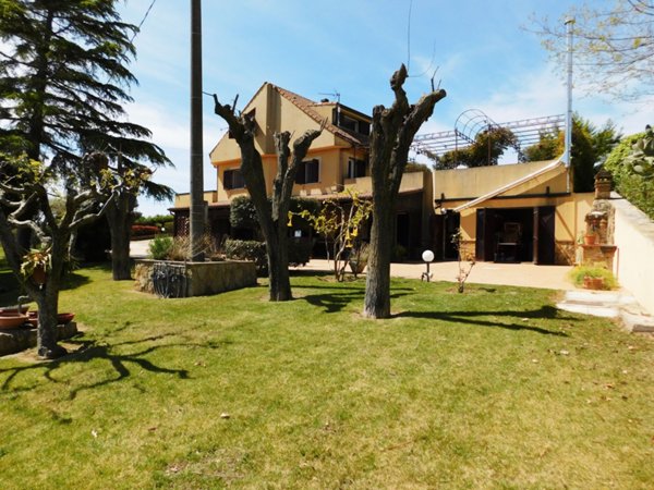 casa indipendente in vendita a Piazza Armerina in zona Santa Croce