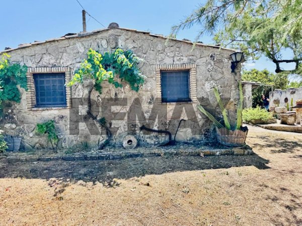 casa indipendente in vendita a Piazza Armerina in zona Grottacalda