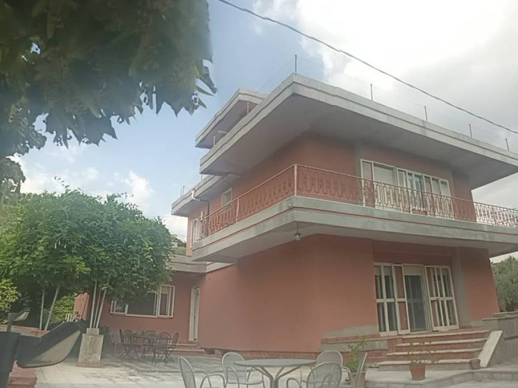 casa indipendente in vendita a Piazza Armerina in zona Santa Croce
