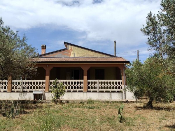 casa indipendente in vendita a Piazza Armerina in zona Grottacalda