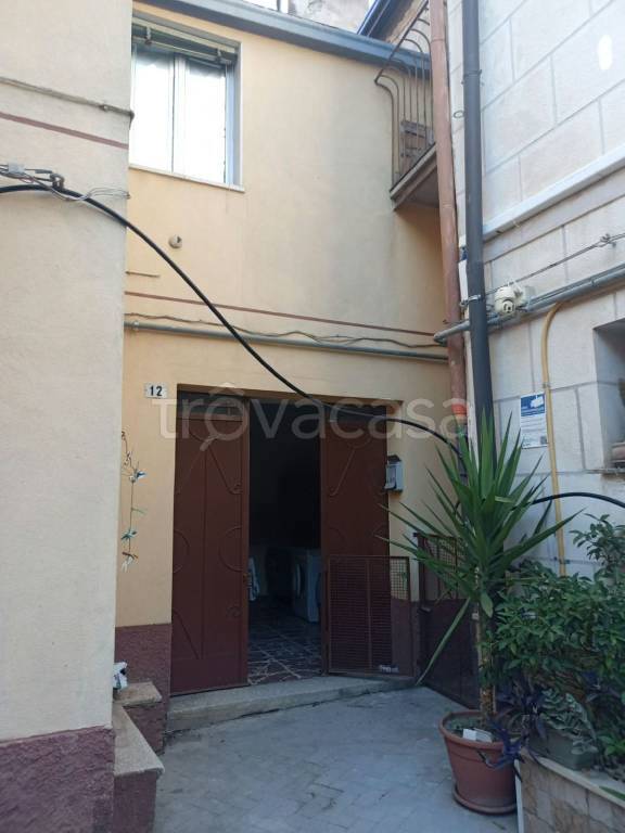 casa indipendente in vendita a Piazza Armerina in zona Azzolina