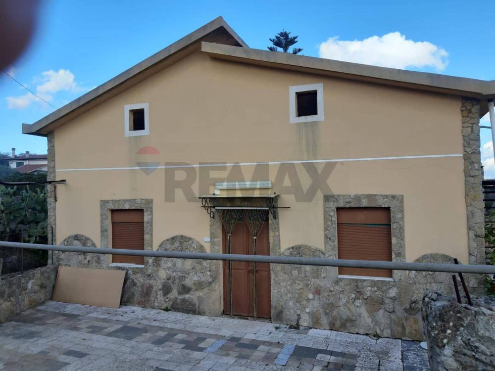 casa indipendente in vendita a Piazza Armerina in zona Santa Croce