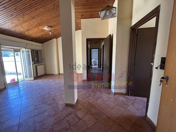appartamento in vendita a Piazza Armerina in zona Azzolina
