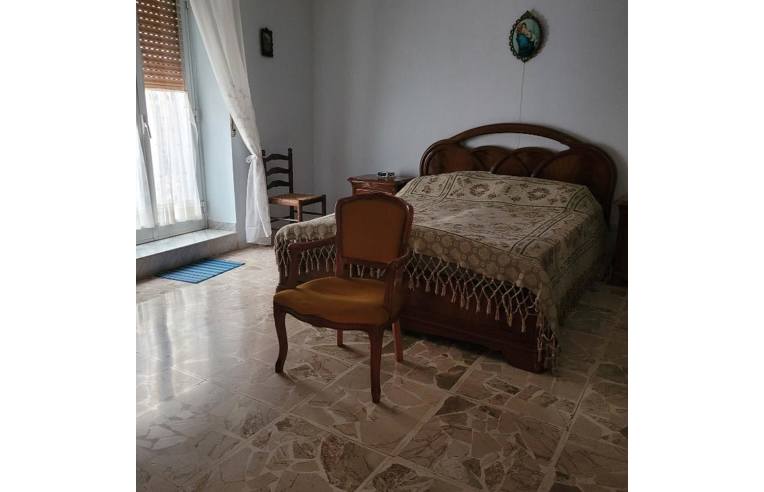 appartamento in vendita a Piazza Armerina in zona Azzolina