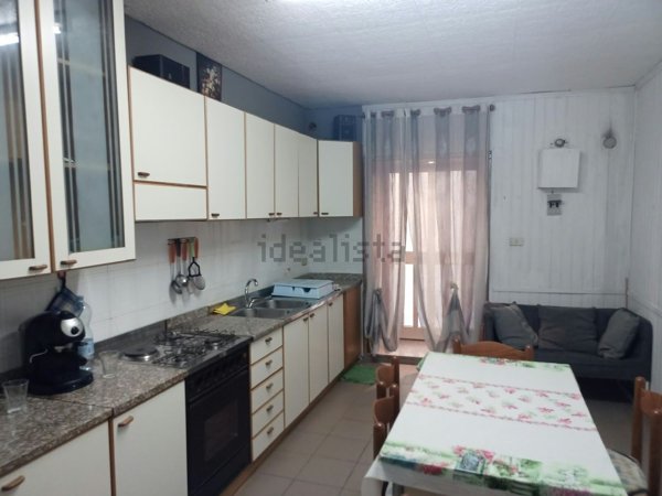 casa indipendente in vendita a Piazza Armerina in zona Azzolina