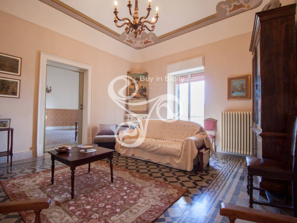 casa indipendente in vendita a Piazza Armerina in zona Azzolina