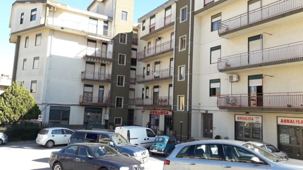 appartamento in vendita a Pietraperzia