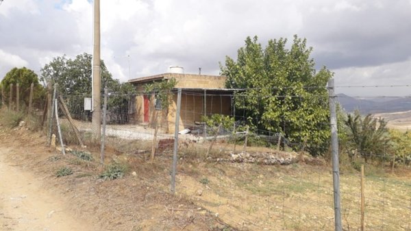 casa indipendente in vendita a Pietraperzia