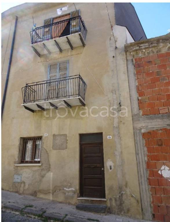 appartamento in vendita a Pietraperzia