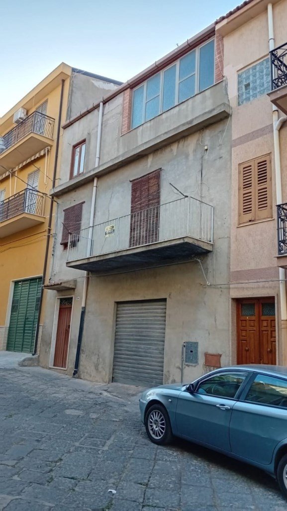 casa indipendente in vendita a Pietraperzia
