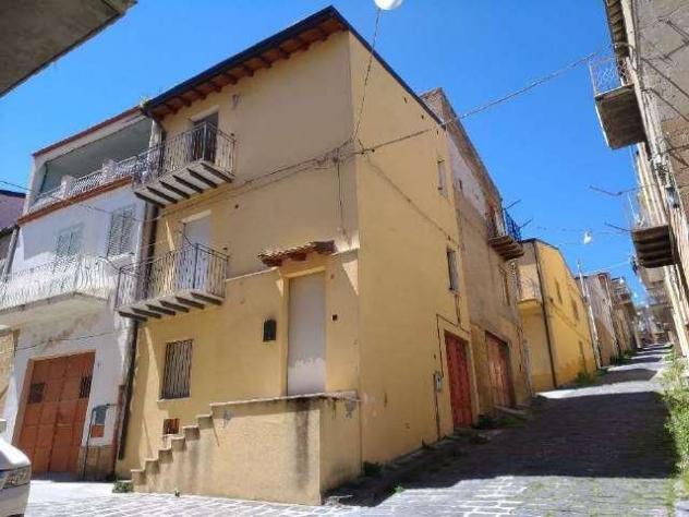 appartamento in vendita a Pietraperzia