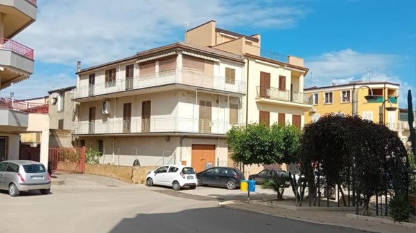 casa indipendente in vendita a Pietraperzia