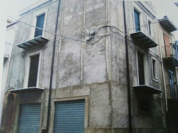 casa indipendente in vendita a Pietraperzia