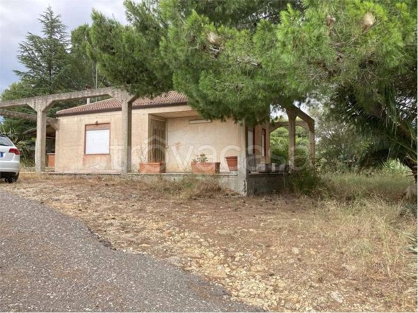 casa indipendente in vendita a Pietraperzia