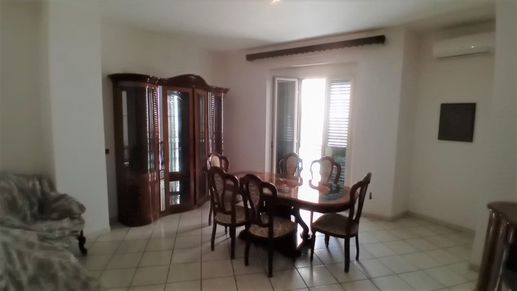 appartamento in vendita a Pietraperzia