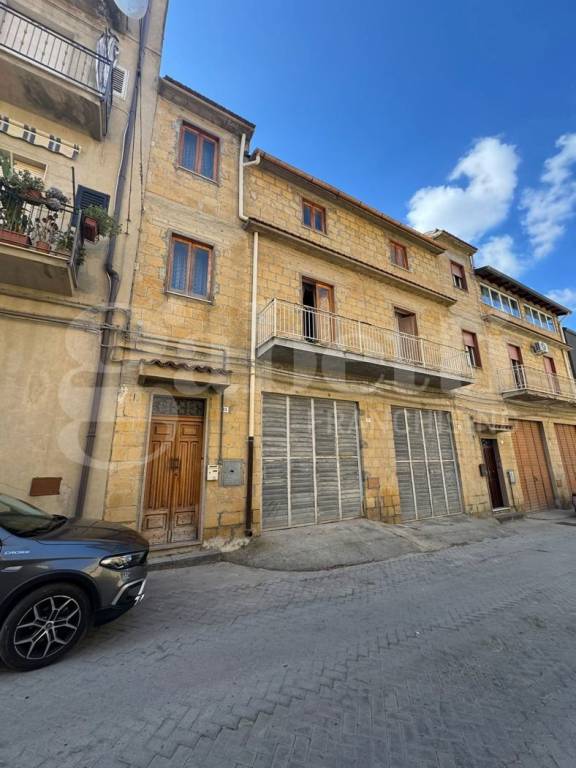 casa indipendente in vendita a Pietraperzia