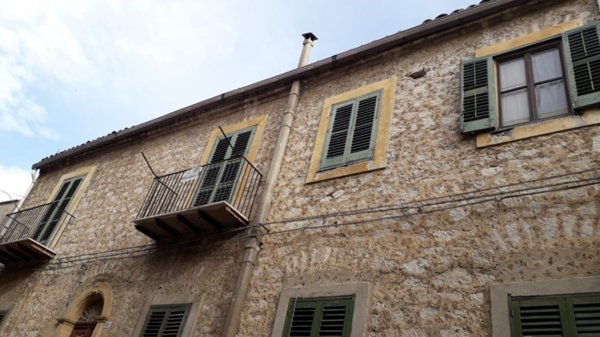 casa indipendente in vendita a Pietraperzia