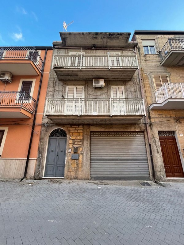 appartamento in vendita a Pietraperzia