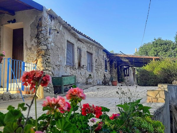 casale in vendita a Pietraperzia